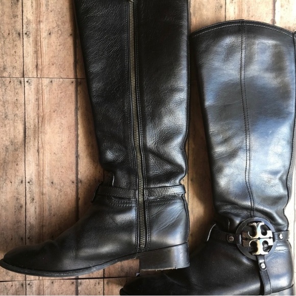 Tory Burch boot😍😍 - Picture 3 of 7